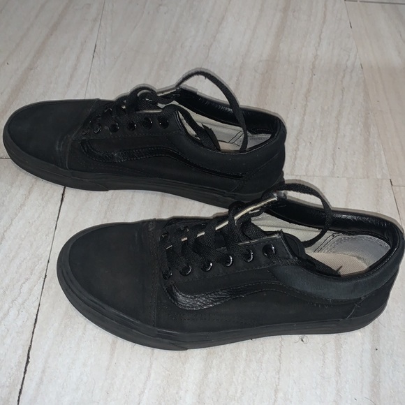 Black vans - Picture 4 of 4